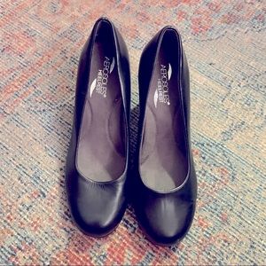 NWOT Aerosoles 3in Black Heels